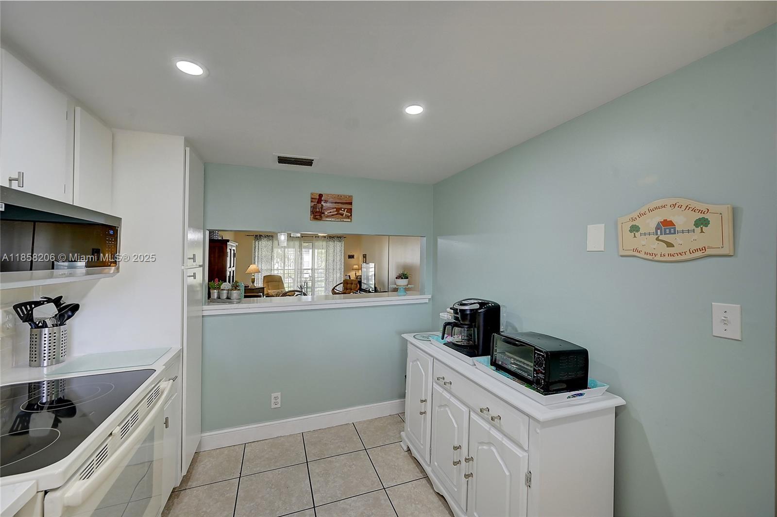 O 3186 Via Poinciana # 203, Lake Worth FL 33467 — #A11858206