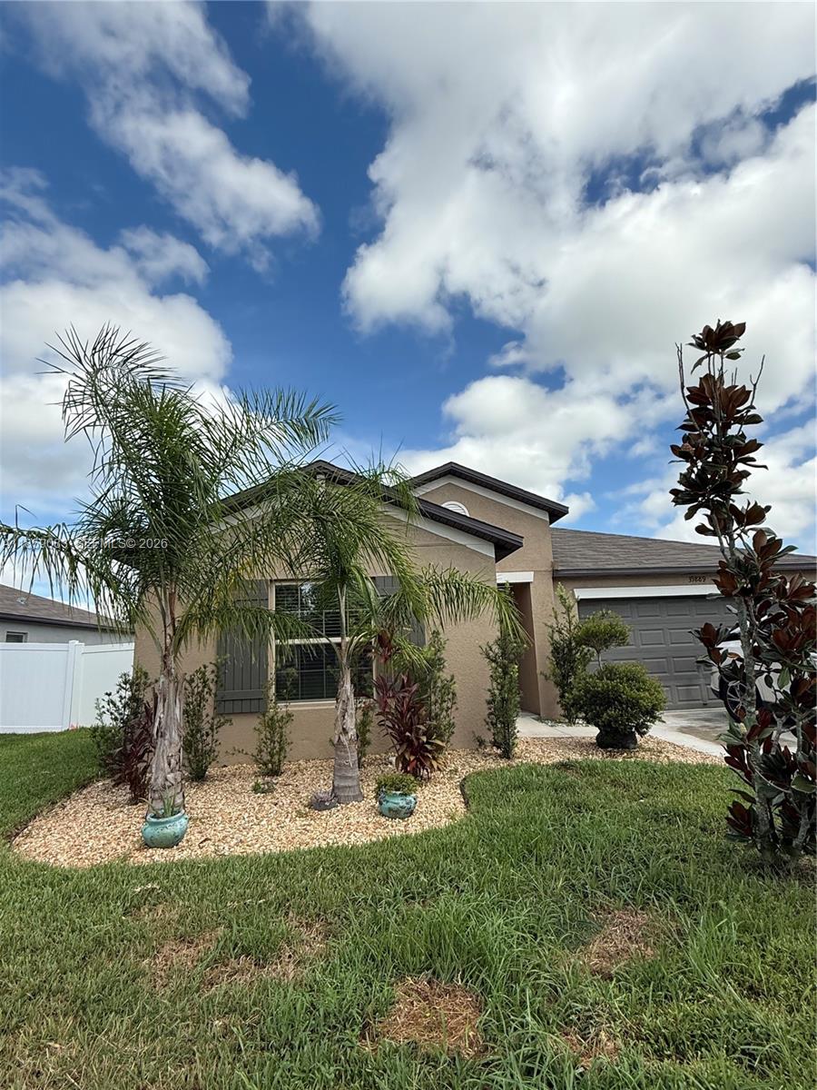 39889 Harmon Grove CT, Zephyrhills FL 33540 — #A11859033