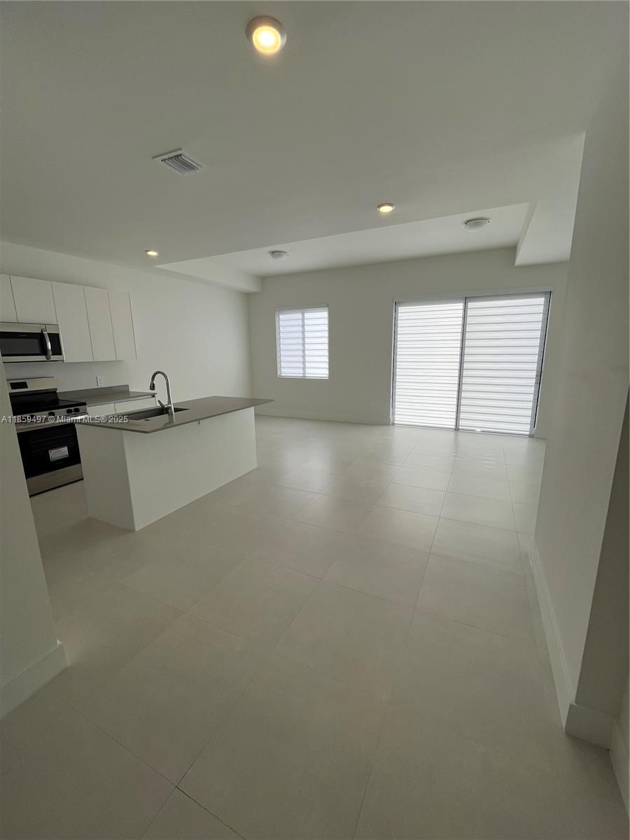 84b12bae-6532 34515 SW 191st Ct, Miami FL 33034 — #A11859497