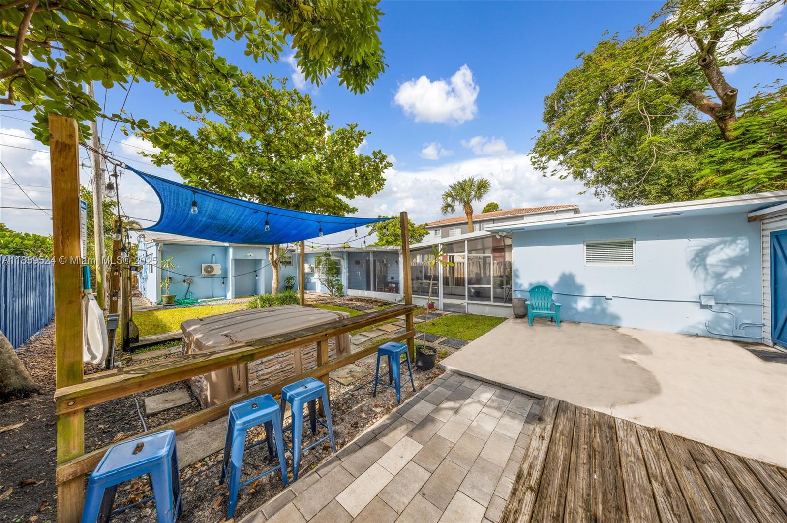 817 SW 12th St, Fort Lauderdale FL 33315 — #A11859524