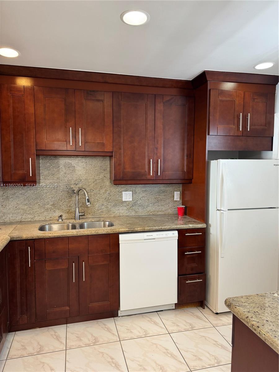 84b12bae-6579 215 SE 3rd Ave # 305A, Hallandale Beach FL 33009 — #A11860263