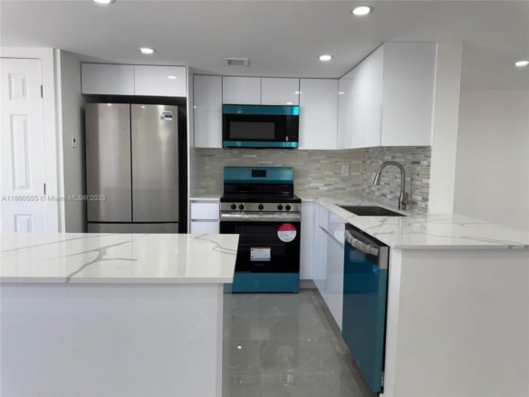 2318 NE 7th St # 34, Hallandale Beach FL 33009 — #A11860555