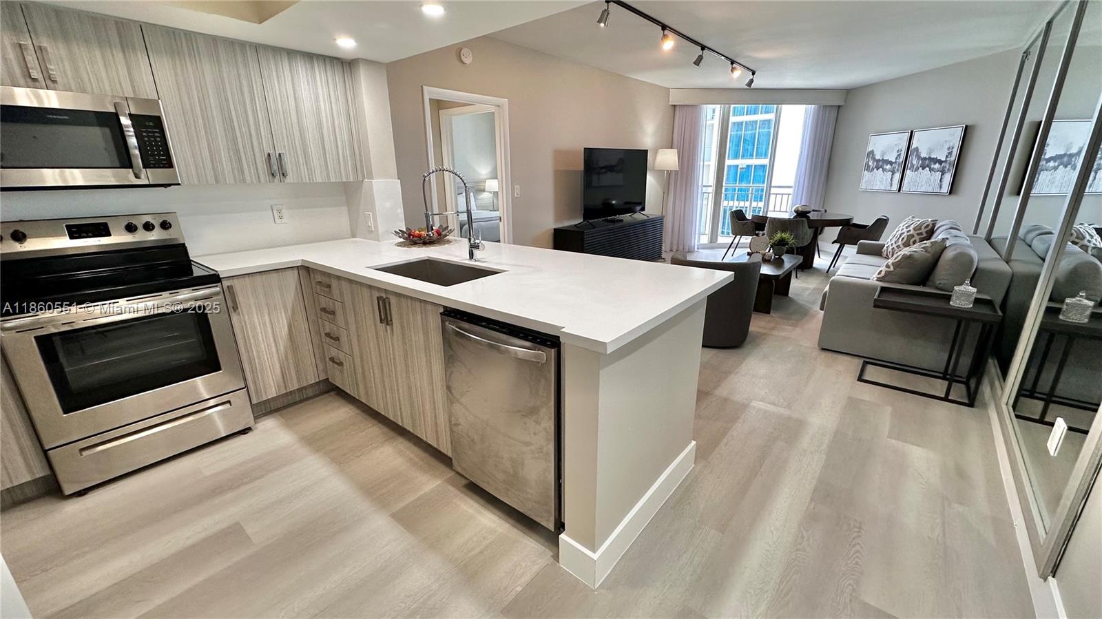 84b12bae-6585 17375 Collins Ave # 2003, Sunny Isles Beach FL 33160 — #A11860551