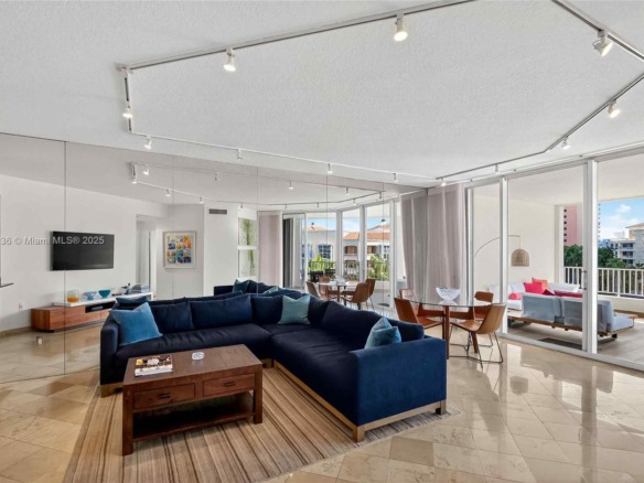 715 Crandon Blvd # 5, Key Biscayne FL 33149 — #A11860636
