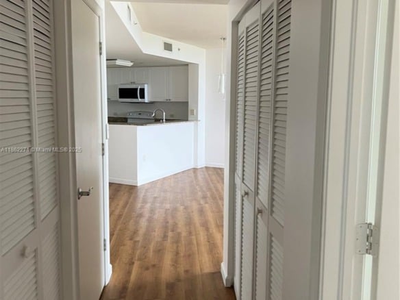 19501 W Country Club Dr # 1411, Aventura FL 33180 — #A11862271