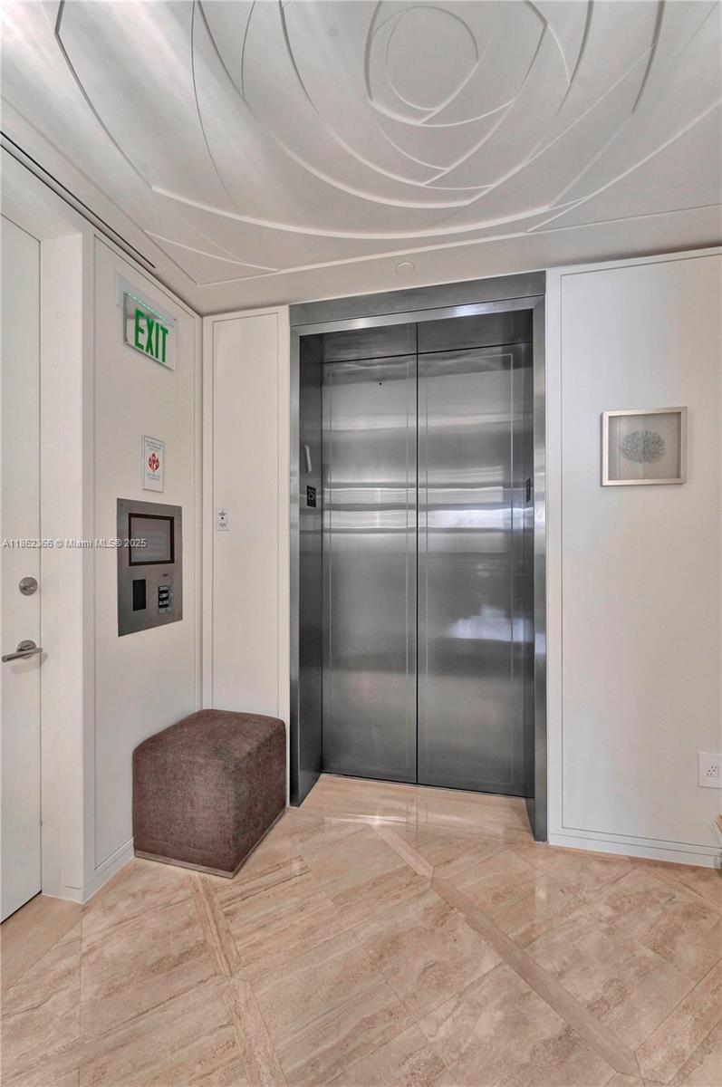 84b12bae-6653 Listing #A11862366