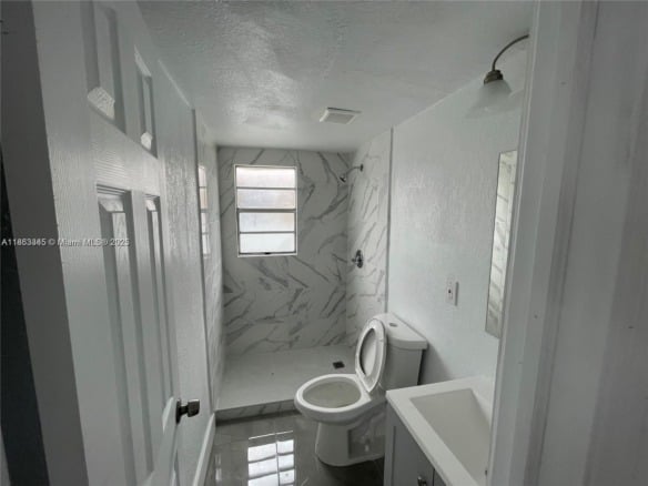 508 E 40th St, Hialeah FL 33013 — #A11863345