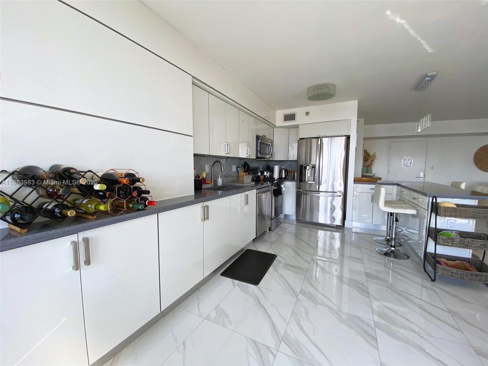 84b12bae-6736 3530 Mystic Pointe Dr # 3014, Aventura FL 33180 — #A11863983