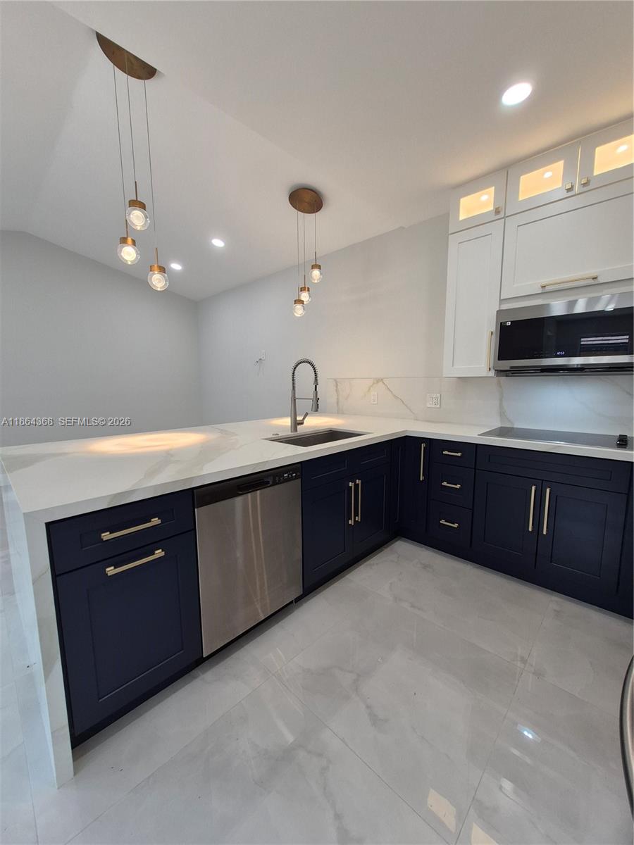 84b12bae-6757 2176 NW 184th Way, Pembroke Pines FL 33029 — #A11864368