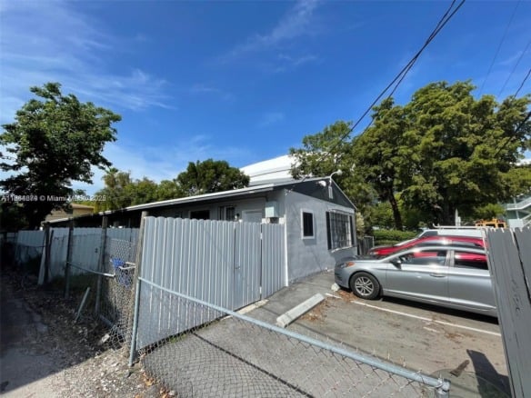 1346 NW 6th St, Miami FL 33125 — #A11864674
