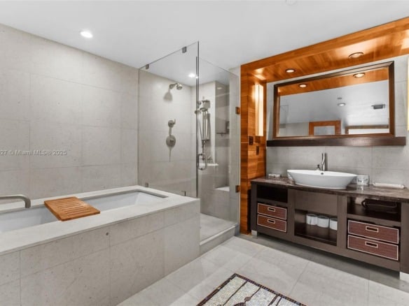 6801 Collins Ave # 815, Miami Beach FL 33141 — #A11865327
