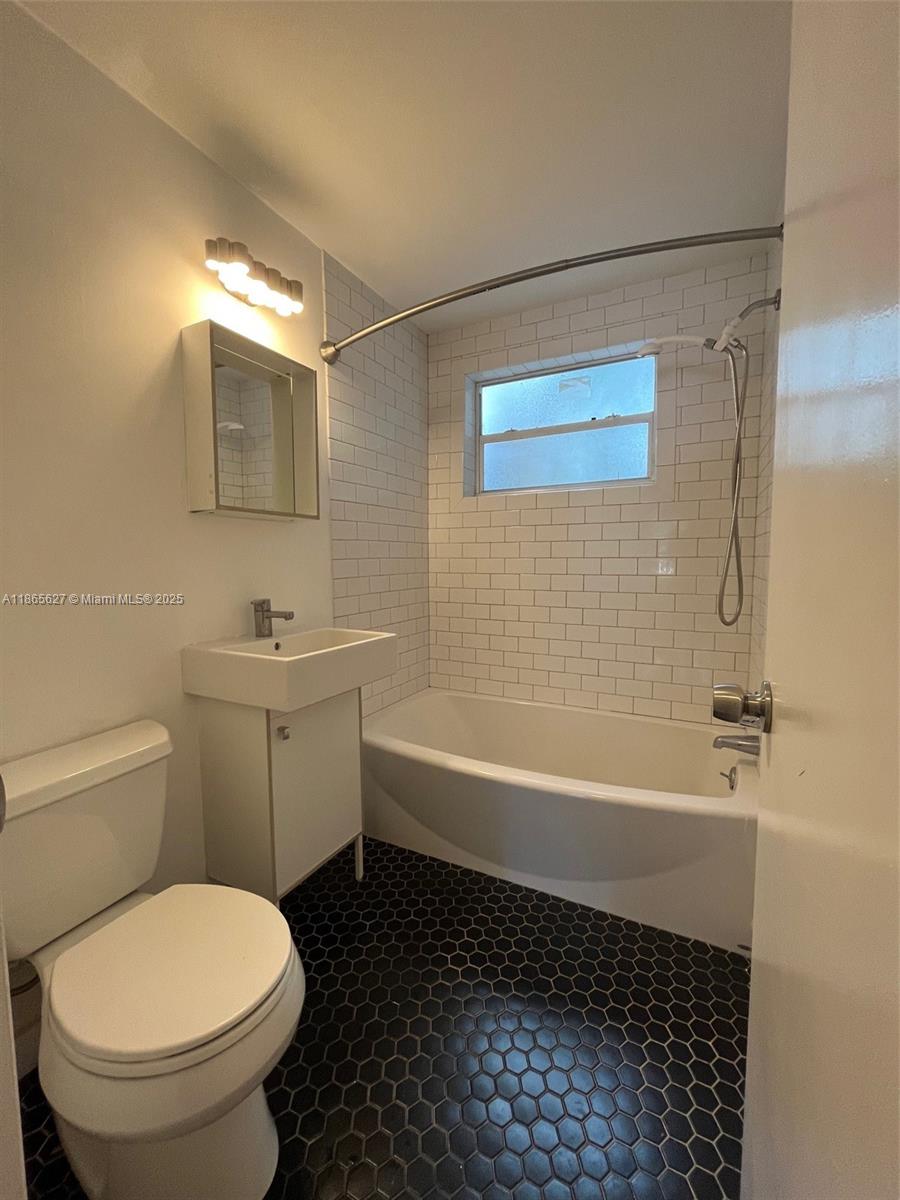 645 NE 77th St # 6, Miami FL 33138 — #A11865627