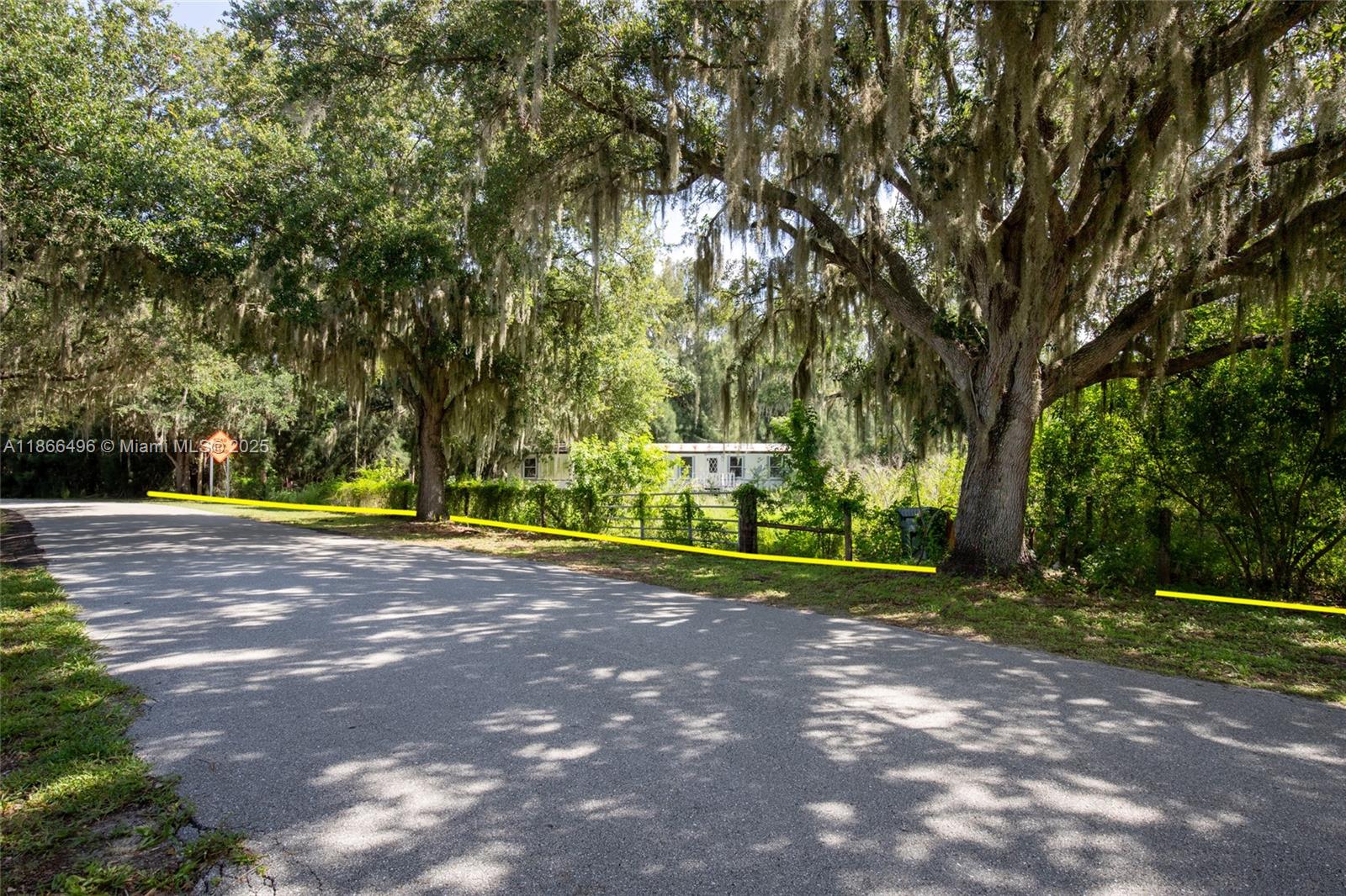 84b12bae-6851 4318 US 98 HWY, Sebring FL 33876 — #A11866496
