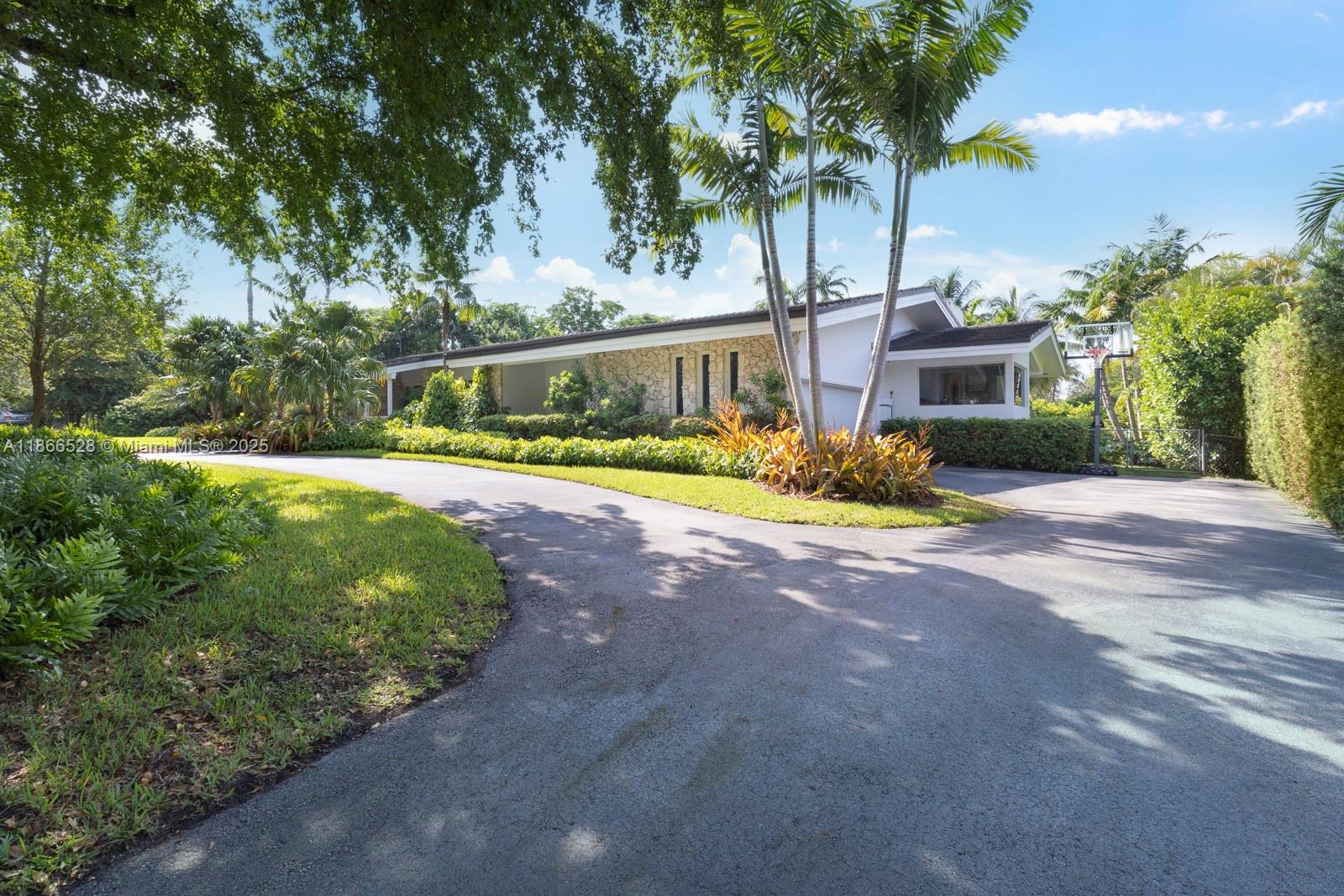 5780 Las Palmas Dr, Coral Gables FL 33156 — #A11866528