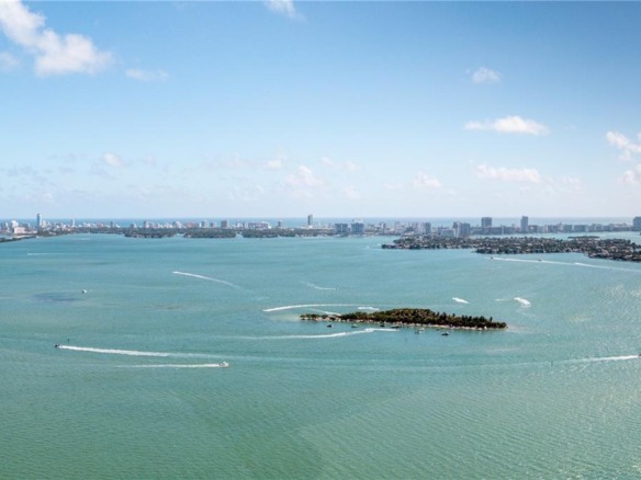725 NE 24th St, Miami FL 33137 — #A11888276