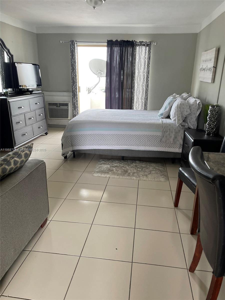 84b12bae-6913 7904 West Dr # 215, North Bay Village FL 33141 — #A11868704