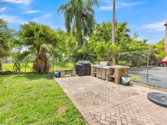 900 NE 195th Street # 607, Miami FL 33179 — #A11868921