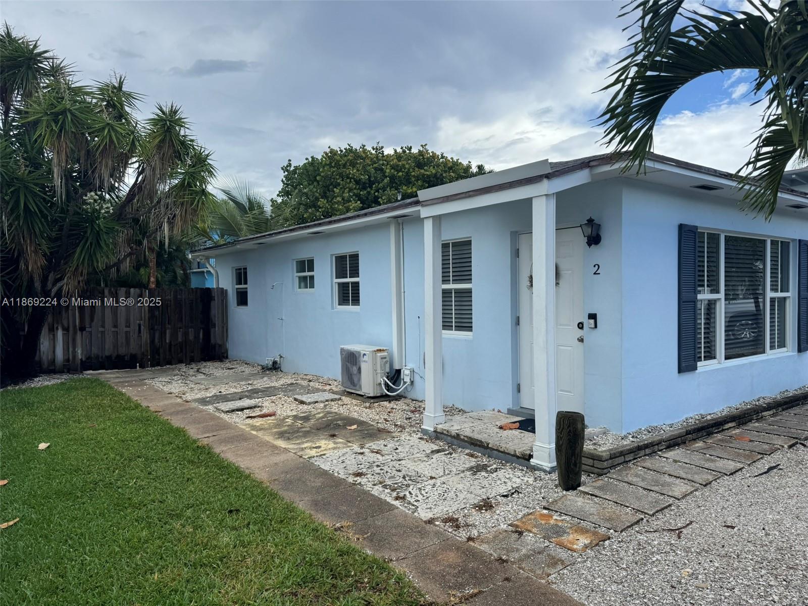 121 Linda Ln, Palm Beach Shores FL 33404 — #A11869224