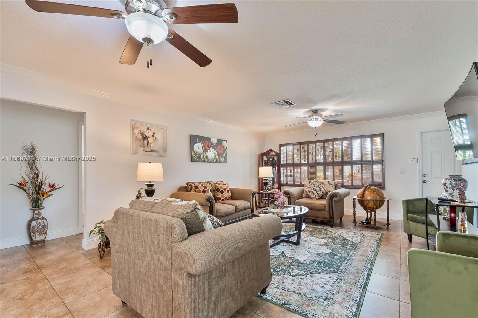 84b12bae-6981 9021 NW 13th St, Plantation FL 33322 — #A11869930