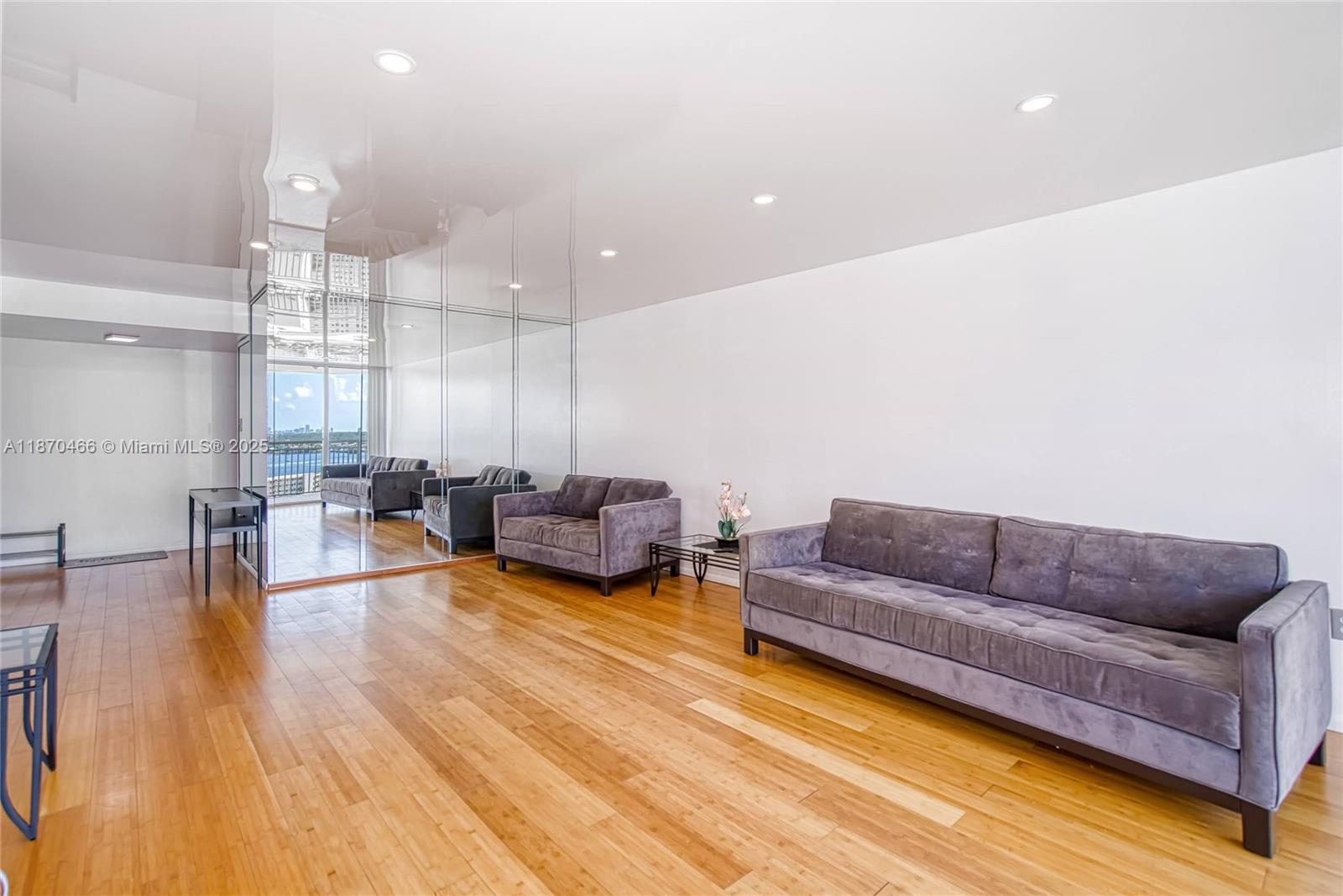 84b12bae-7010 18021 Biscayne Blvd # 1604, Aventura FL 33160 — #A11870466