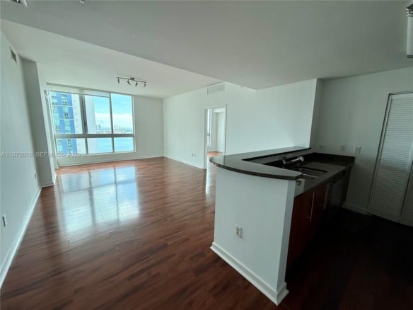 300 S Biscayne Blvd # 3014, Miami FL 33131 — #A11870616