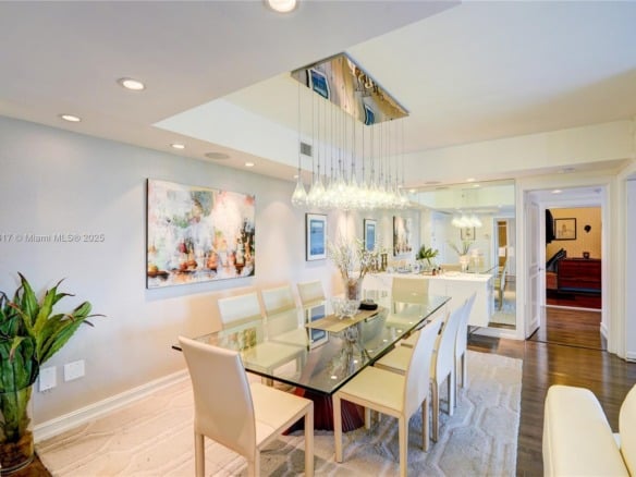 2000 Island Blvd # 710, Aventura FL 33160 — #A11870617
