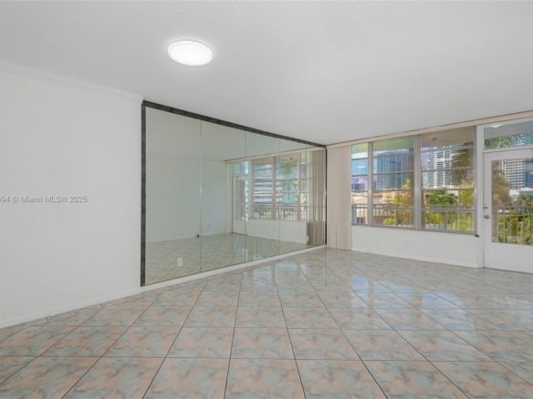 3181 S Ocean Dr # 302, Hallandale Beach FL 33009 — #A11871394