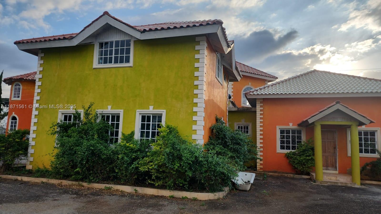 84b12bae-7070 00 WILTSHIRE, TRELAWNY # 00, NA — #A11871561