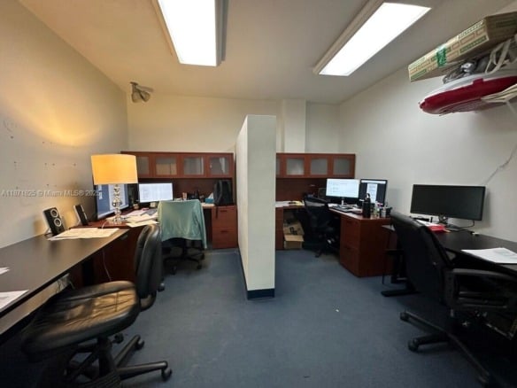 2116 N Dixie Hwy, Hollywood FL 33020 — #A11871825