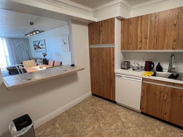2301 S Ocean Dr # 506, Hollywood FL 33019 — #A11871893