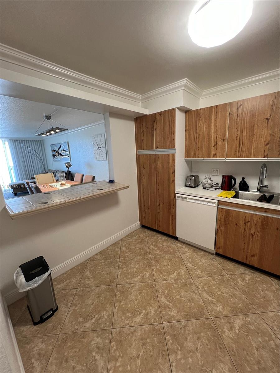 2301 S Ocean Dr # 506, Hollywood FL 33019 — #A11871893
