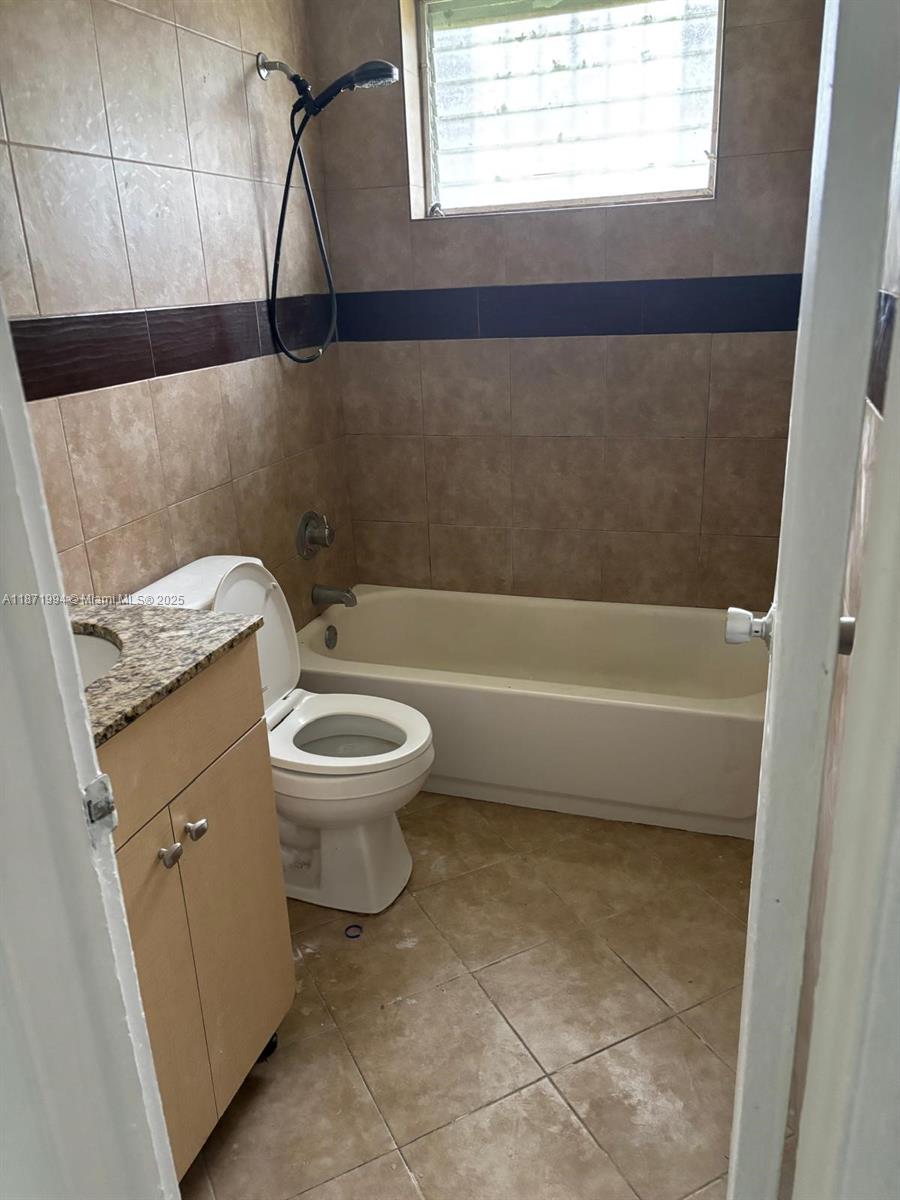 84b12bae-7088 5100 NW 23rd Ave # 1, Miami FL 33142 — #A11871994