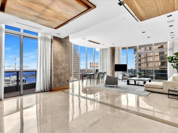 200 Biscayne Boulevard Way # 5401, Miami FL 33131 — #A11872123