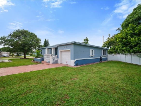 951 NW 148th St, Miami FL 33168 — #A11872278