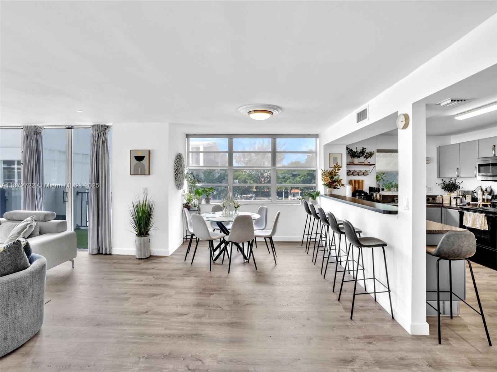 84b12bae-7123 2780 NE 183rd St # 302, Aventura FL 33160 — #A11872722