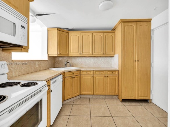 2025 NE 164th St # 510, North Miami Beach FL 33162 — #A11872815