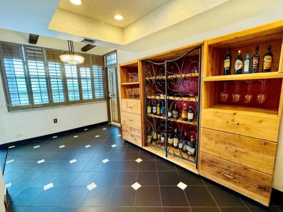 18071 Biscayne Blvd, Aventura FL 33160 — #A11872901