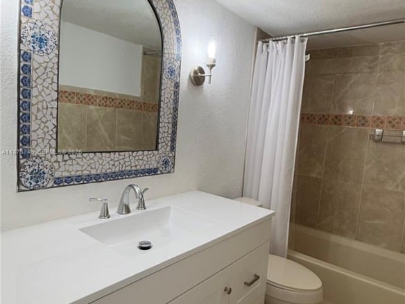 7121 Miami Lakes Dr # Q8, Miami Lakes FL 33014 — #A11873749