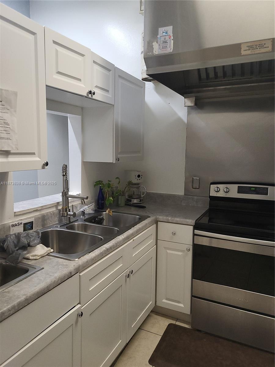 3621 NW 90th Ter, Sunrise FL 33351 — #A11873838