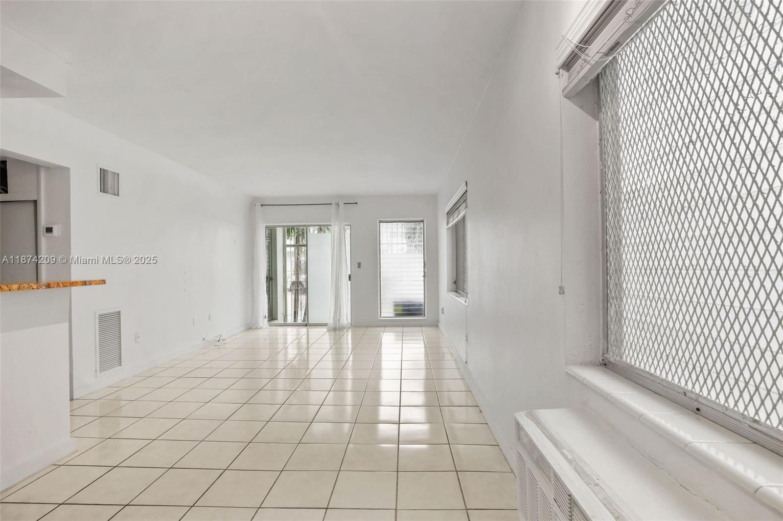 84b12bae-7185 641 Espanola Way # 3, Miami Beach FL 33139 — #A11874209