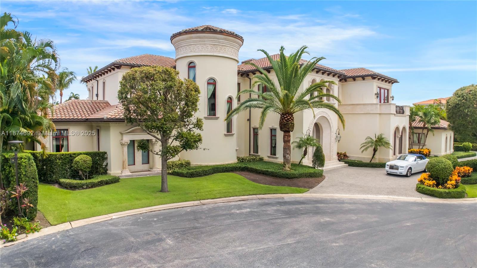 700 Osprey Point Cir, Boca Raton FL 33431 — #A11874692