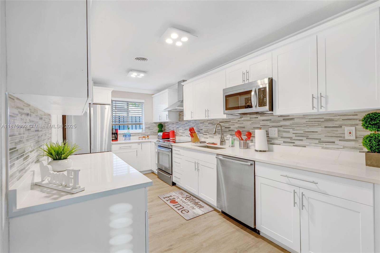 5740 NE 19th Ave, Fort Lauderdale FL 33308 — #A11875392