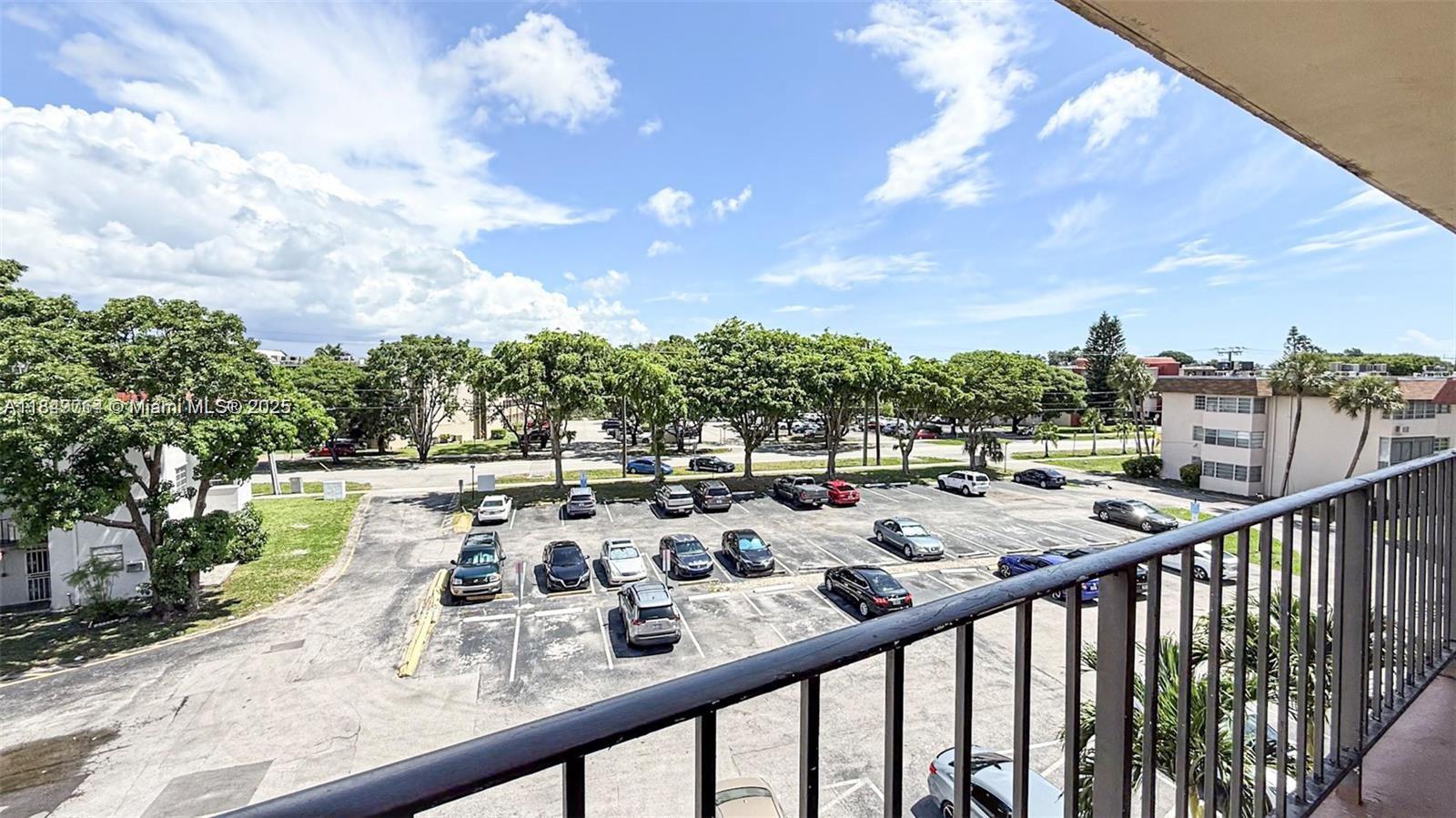 84b12bae-725 1450 NE 191st St # 404, Miami FL 33179 — #A11849764