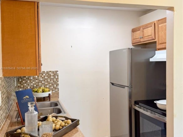 2145 Pierce St # 118, Hollywood FL 33020 — #A11876414