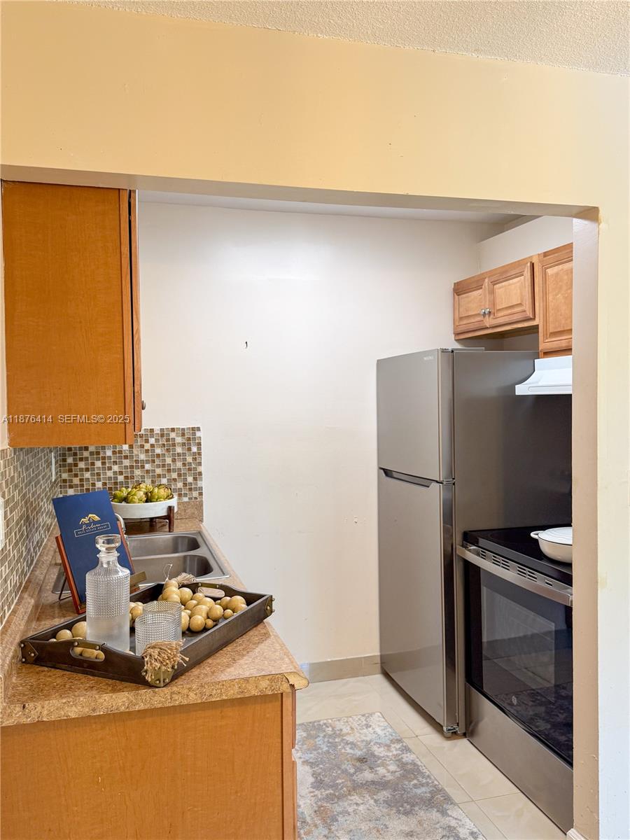 2145 Pierce St # 118, Hollywood FL 33020 — #A11876414
