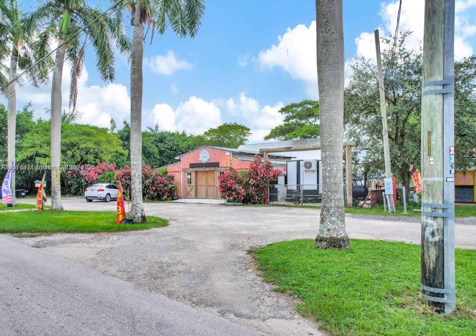 84b12bae-7293 17480 SW 232nd St, Miami FL 33170 — #A11876411