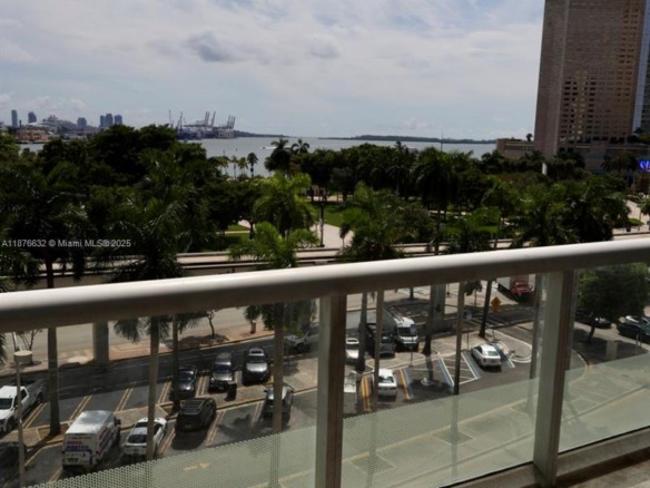 50 Biscayne Blvd # 711, Miami FL 33132 — #A11876632