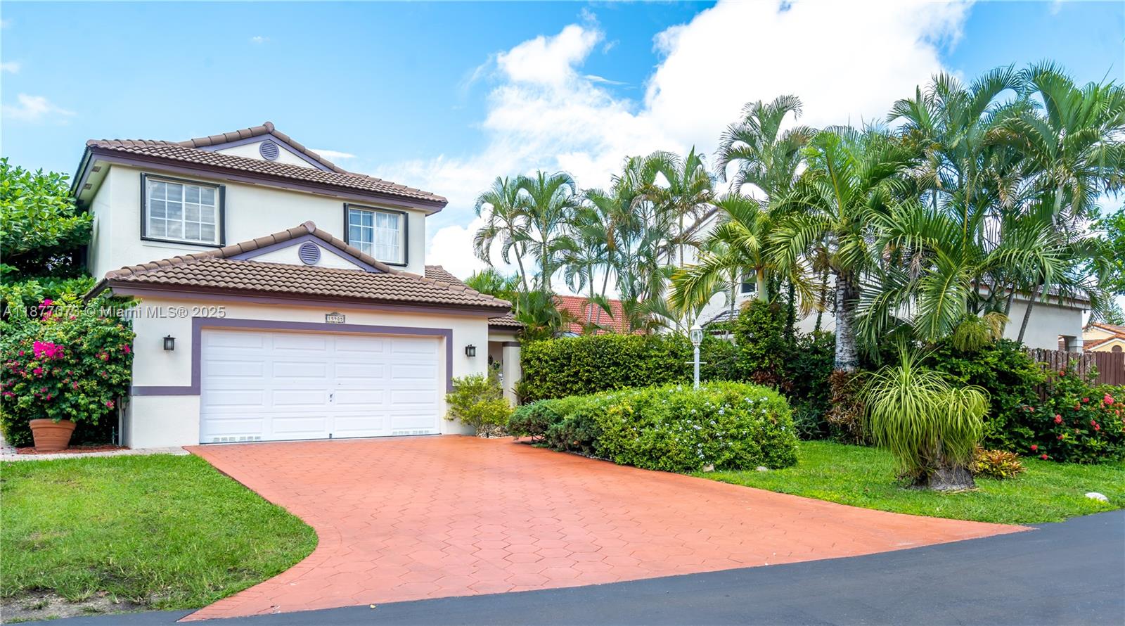 84b12bae-7316 15905 SW 83rd Ter, Miami FL 33193 — #A11877073