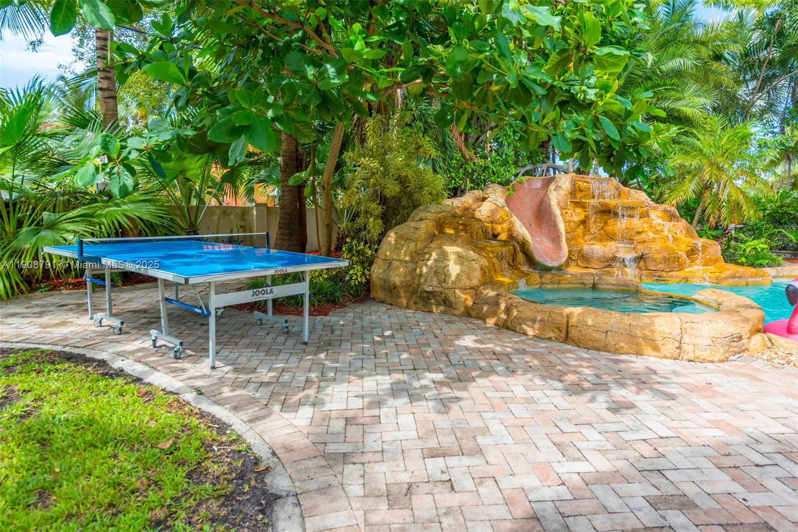 84b12bae-732 1051 NE 89th St, Miami FL 33138 — #A11908791
