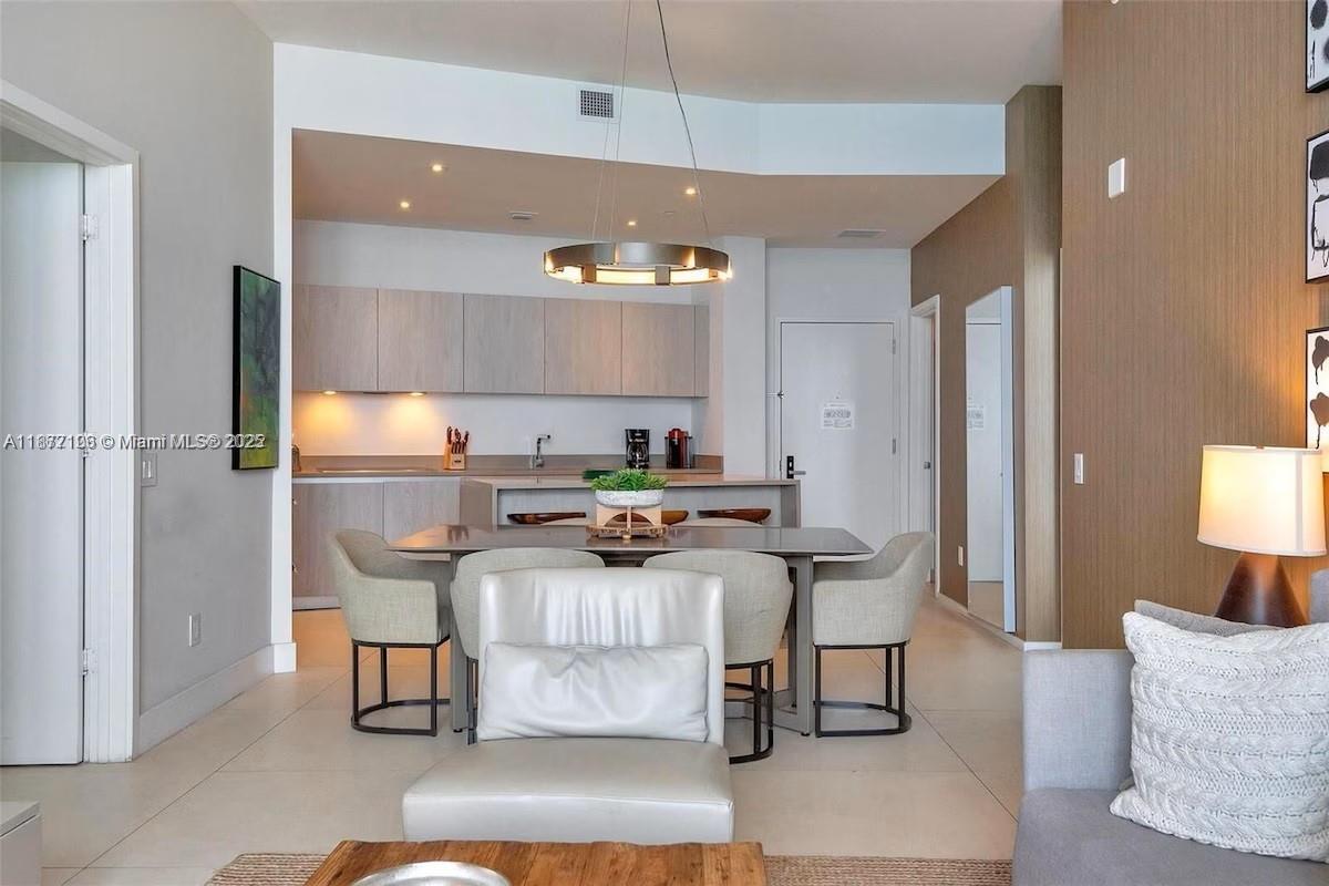 84b12bae-7321 4111 S Ocean Dr, Hollywood FL 33019 — #A11877106